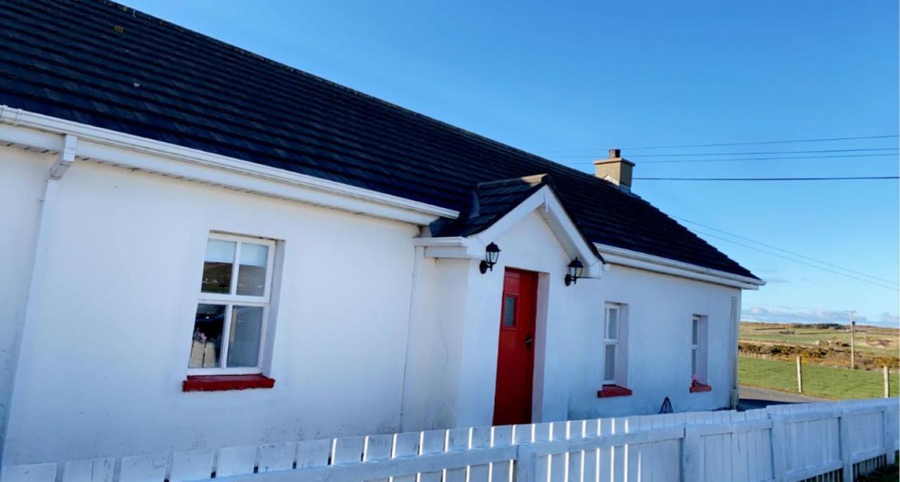 Be'S Cottage Malin Head Exterior foto